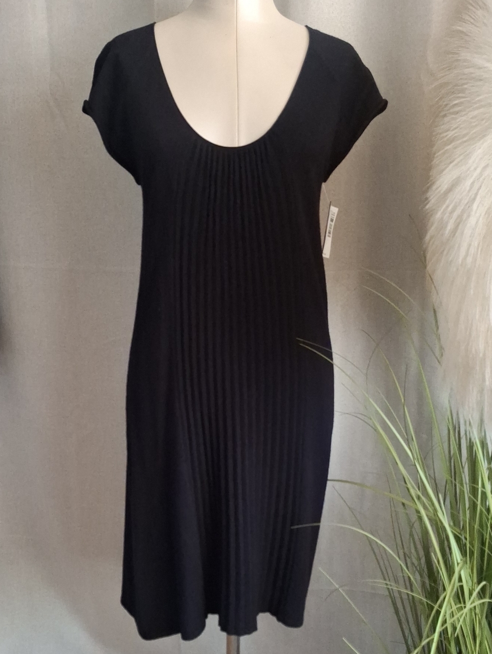 Max Studio Black Knit Scoop Neck Dress Sz S